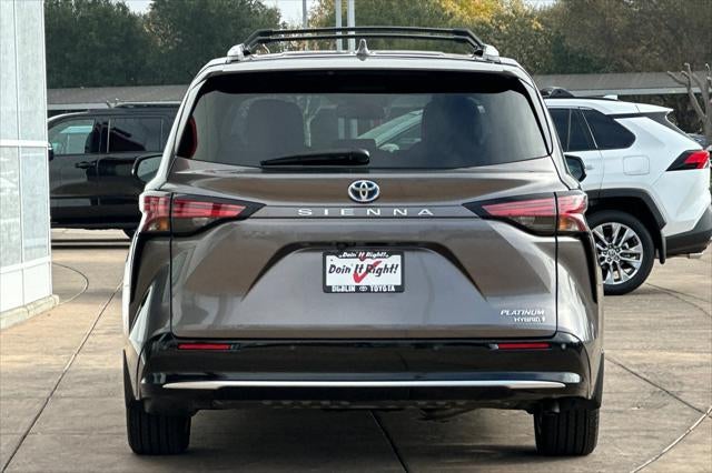 2024 Toyota Sienna Platinum 7 Passenger