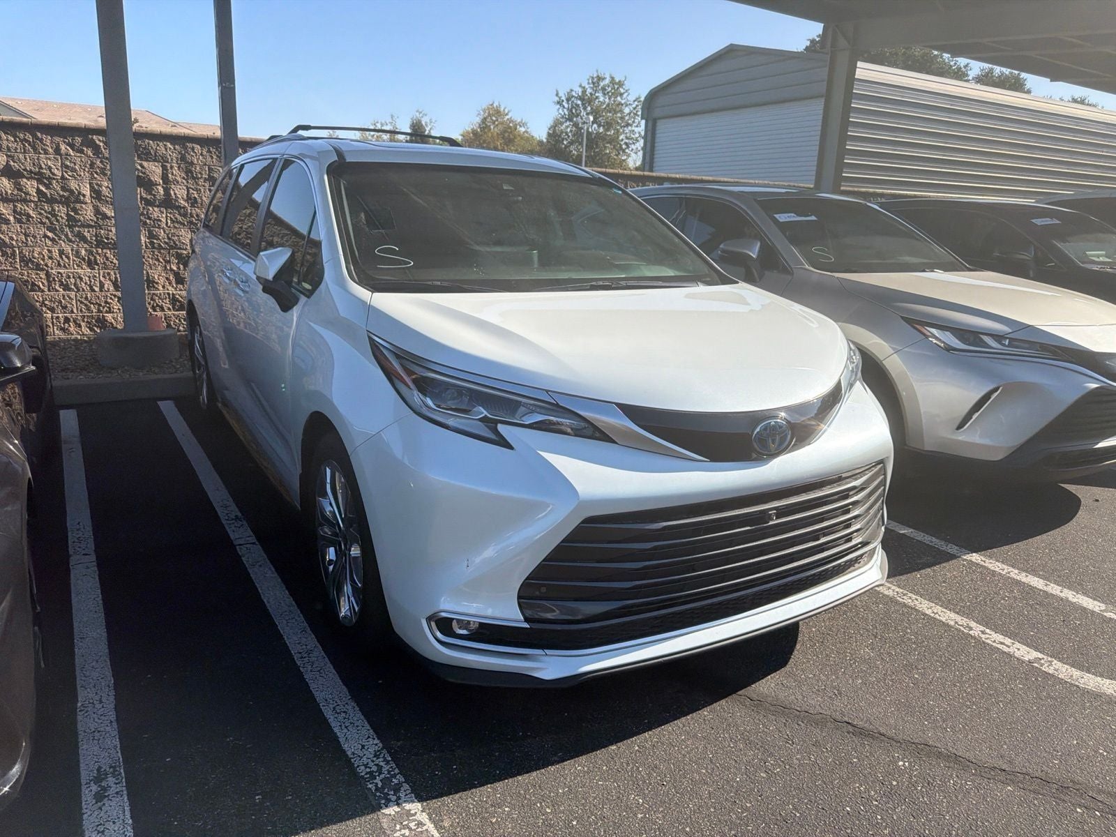 2023 Toyota Sienna Platinum 7 Passenger