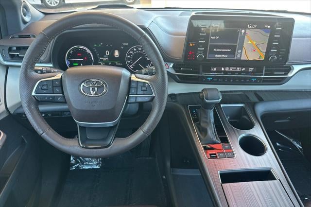 2023 Toyota Sienna Platinum 7 Passenger