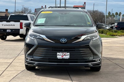 2023 Toyota Sienna Platinum 7 Passenger