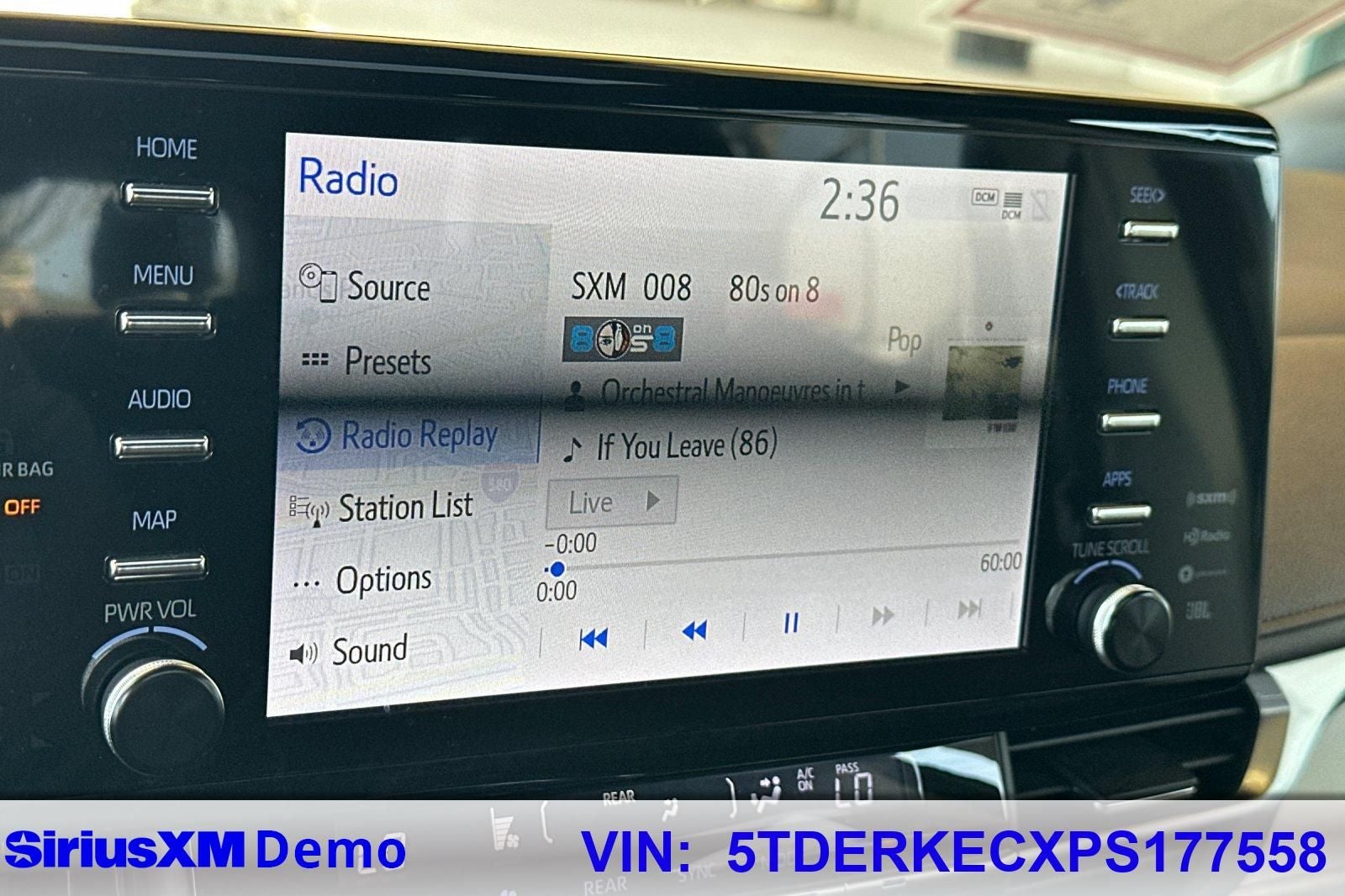 2023 Toyota Sienna Platinum 7 Passenger