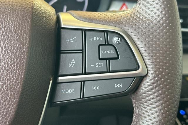 2023 Toyota Sienna Platinum 7 Passenger