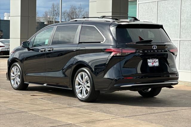 2023 Toyota Sienna Platinum 7 Passenger