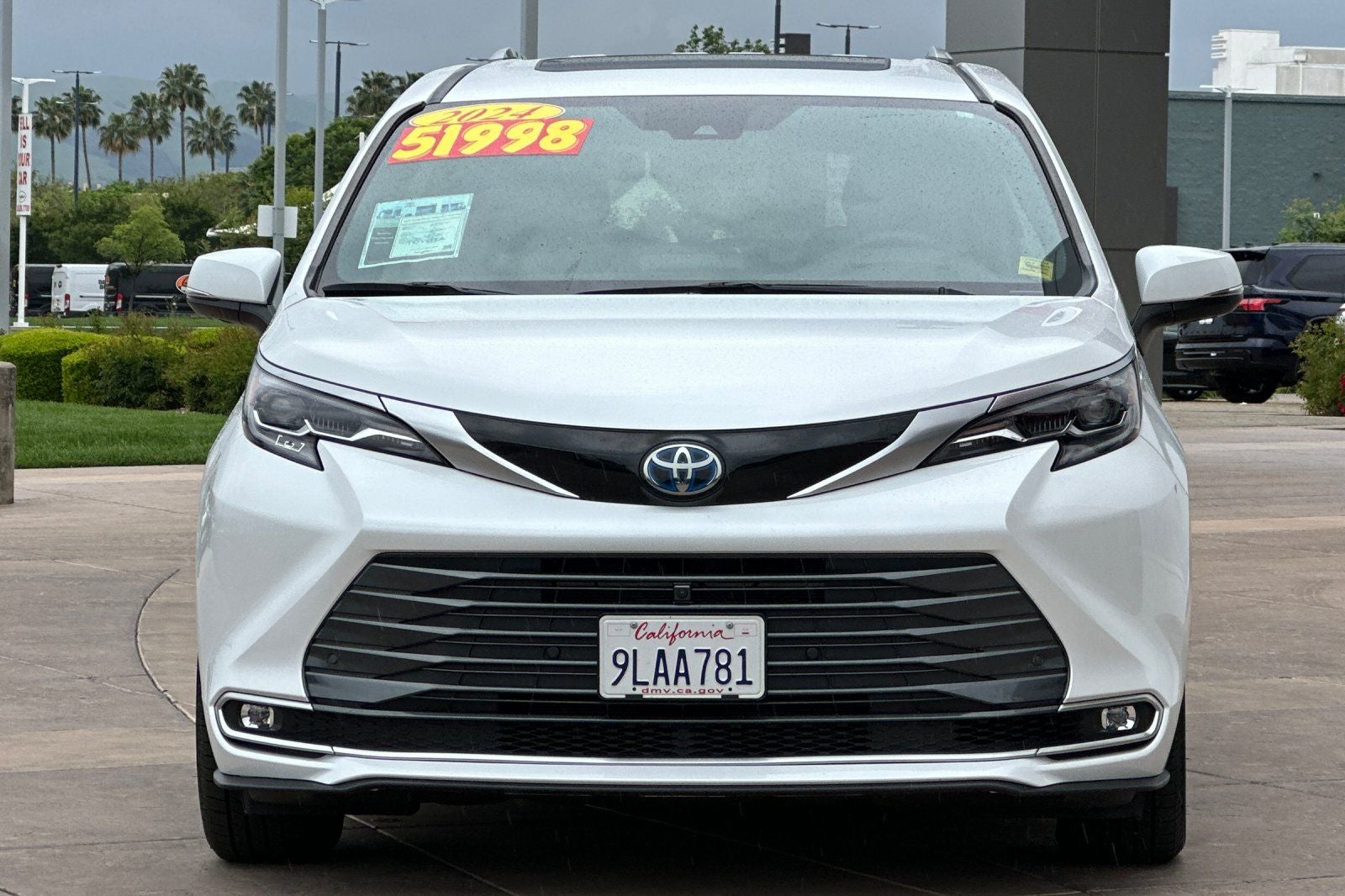 2024 Toyota Sienna Platinum 7 Passenger