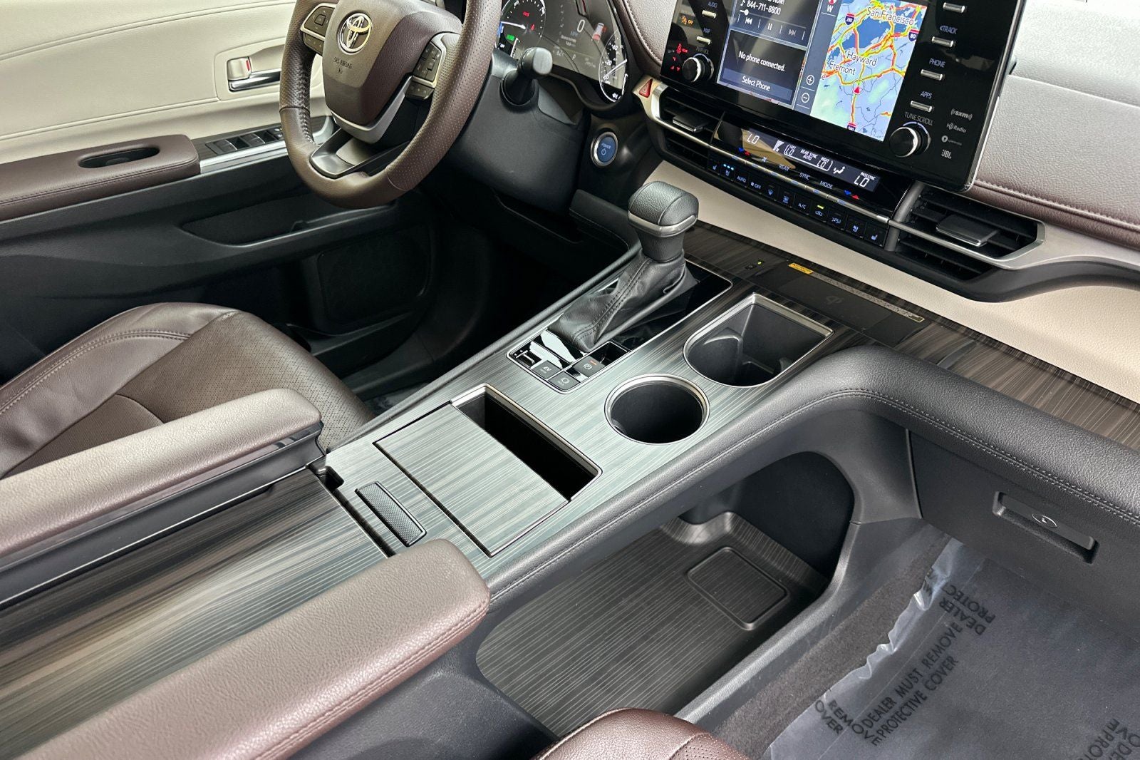 2024 Toyota Sienna Platinum 7 Passenger