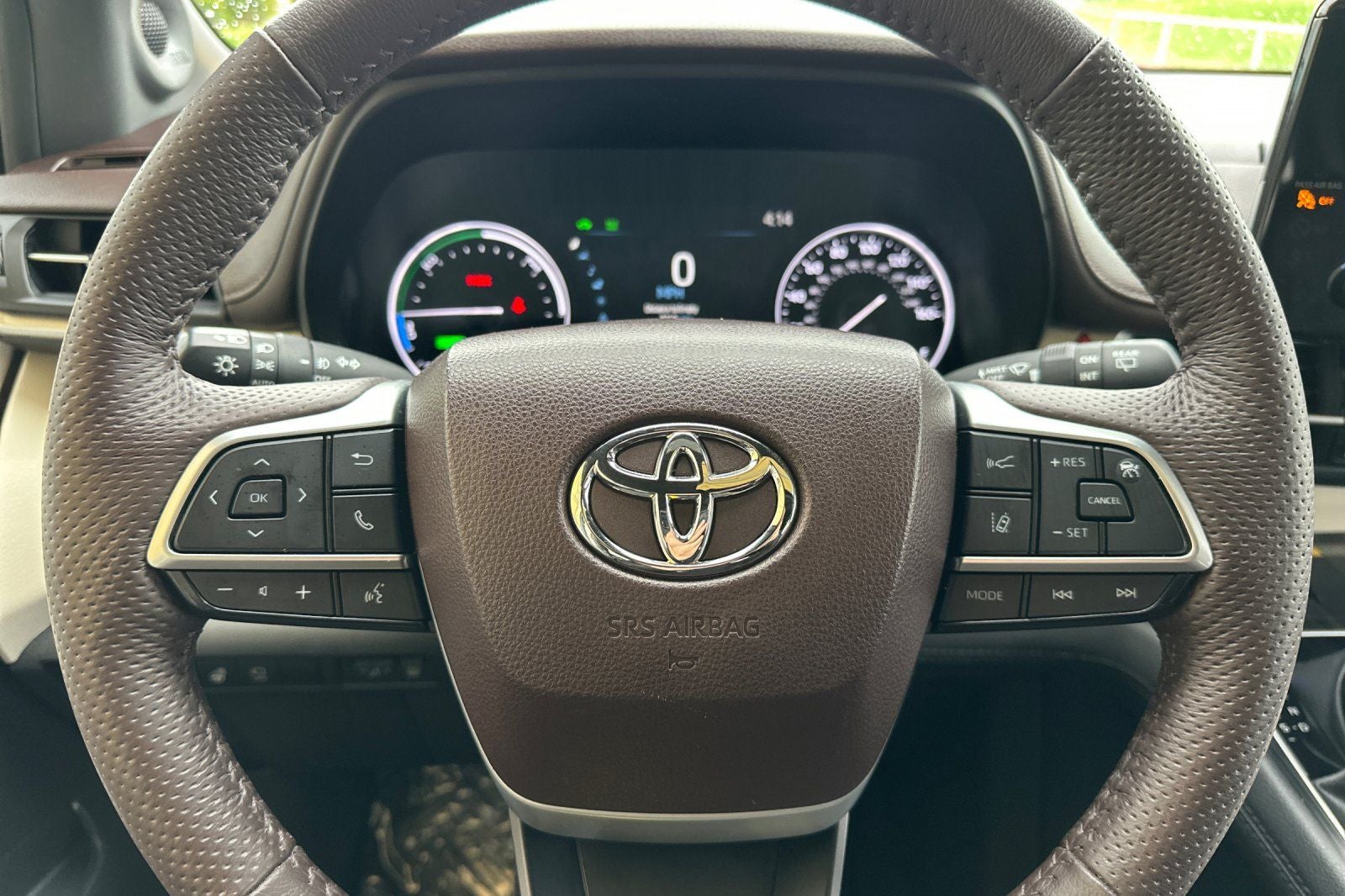 2024 Toyota Sienna Platinum 7 Passenger