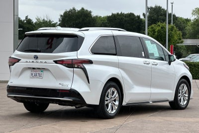 2024 Toyota Sienna Platinum 7 Passenger
