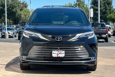2026 Toyota Sienna Platinum 7 Passenger