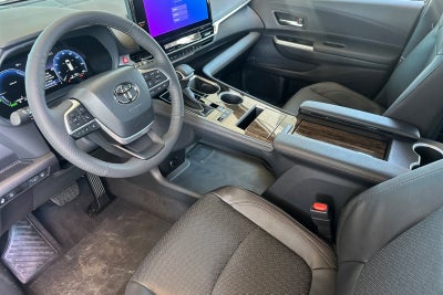 2026 Toyota Sienna Platinum 7 Passenger