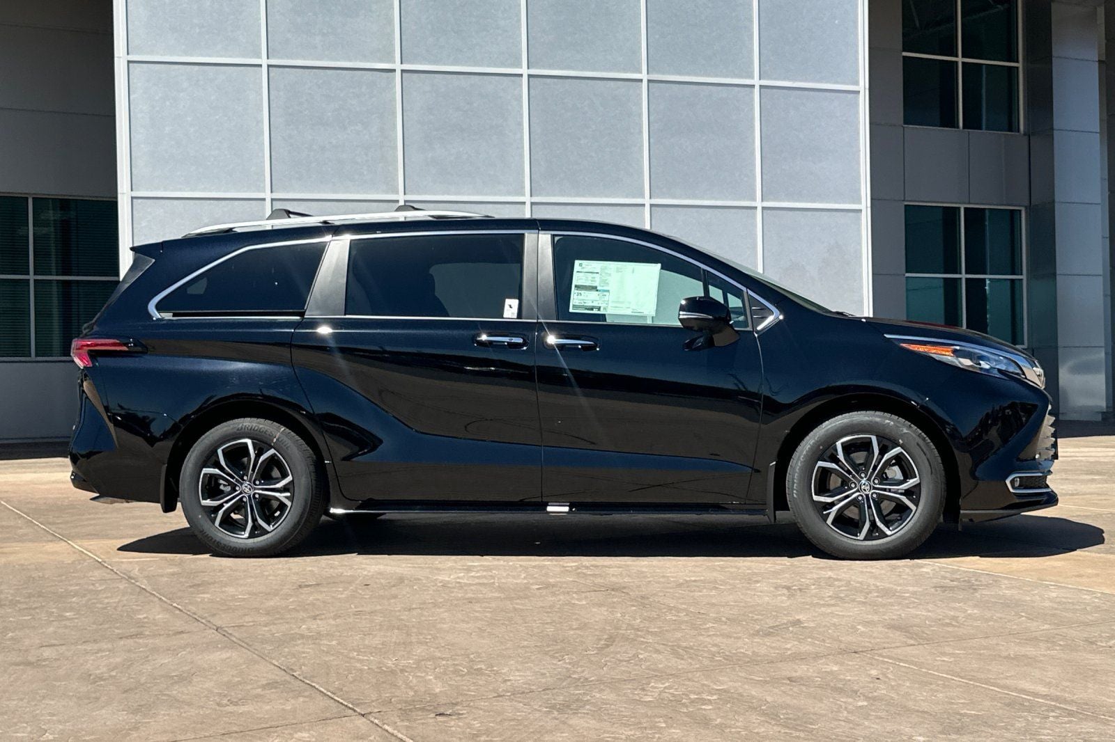 2026 Toyota Sienna Platinum 7 Passenger