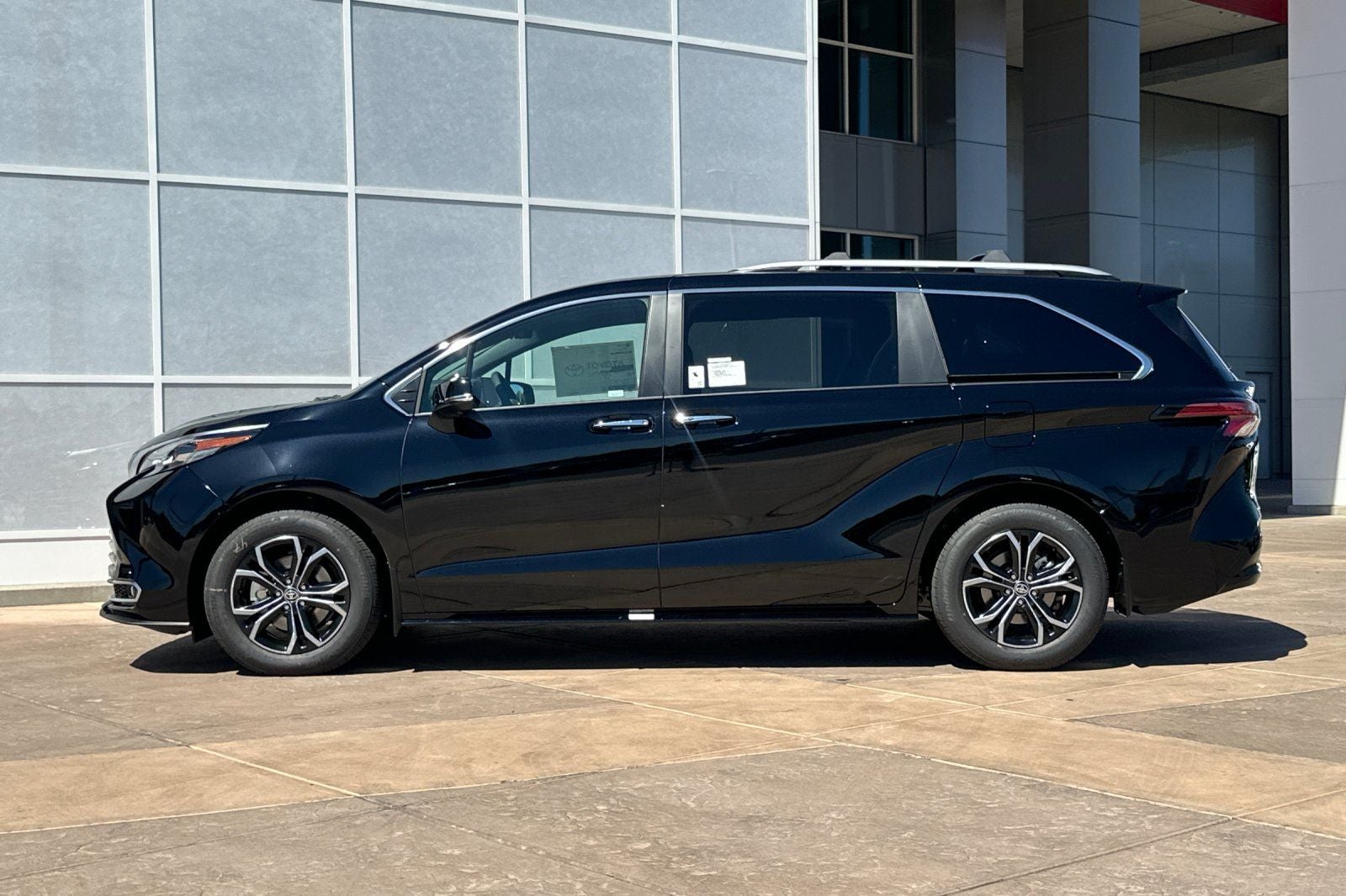 2026 Toyota Sienna Platinum 7 Passenger