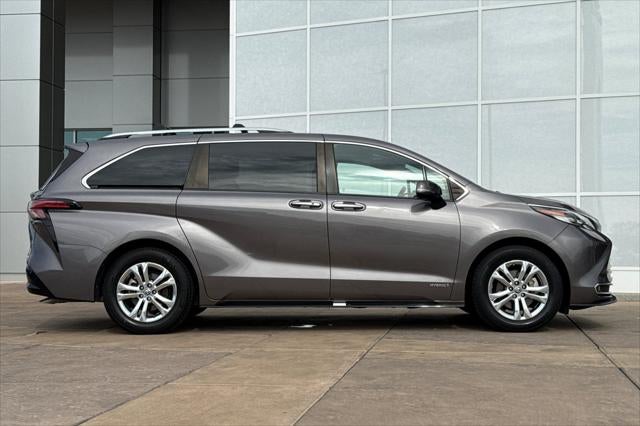 2021 Toyota Sienna Platinum 7 Passenger