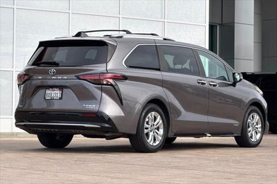 2021 Toyota Sienna Platinum 7 Passenger