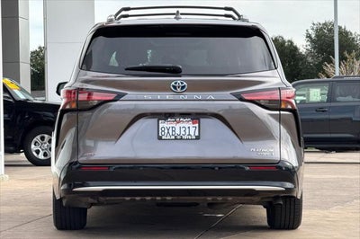 2021 Toyota Sienna Platinum 7 Passenger