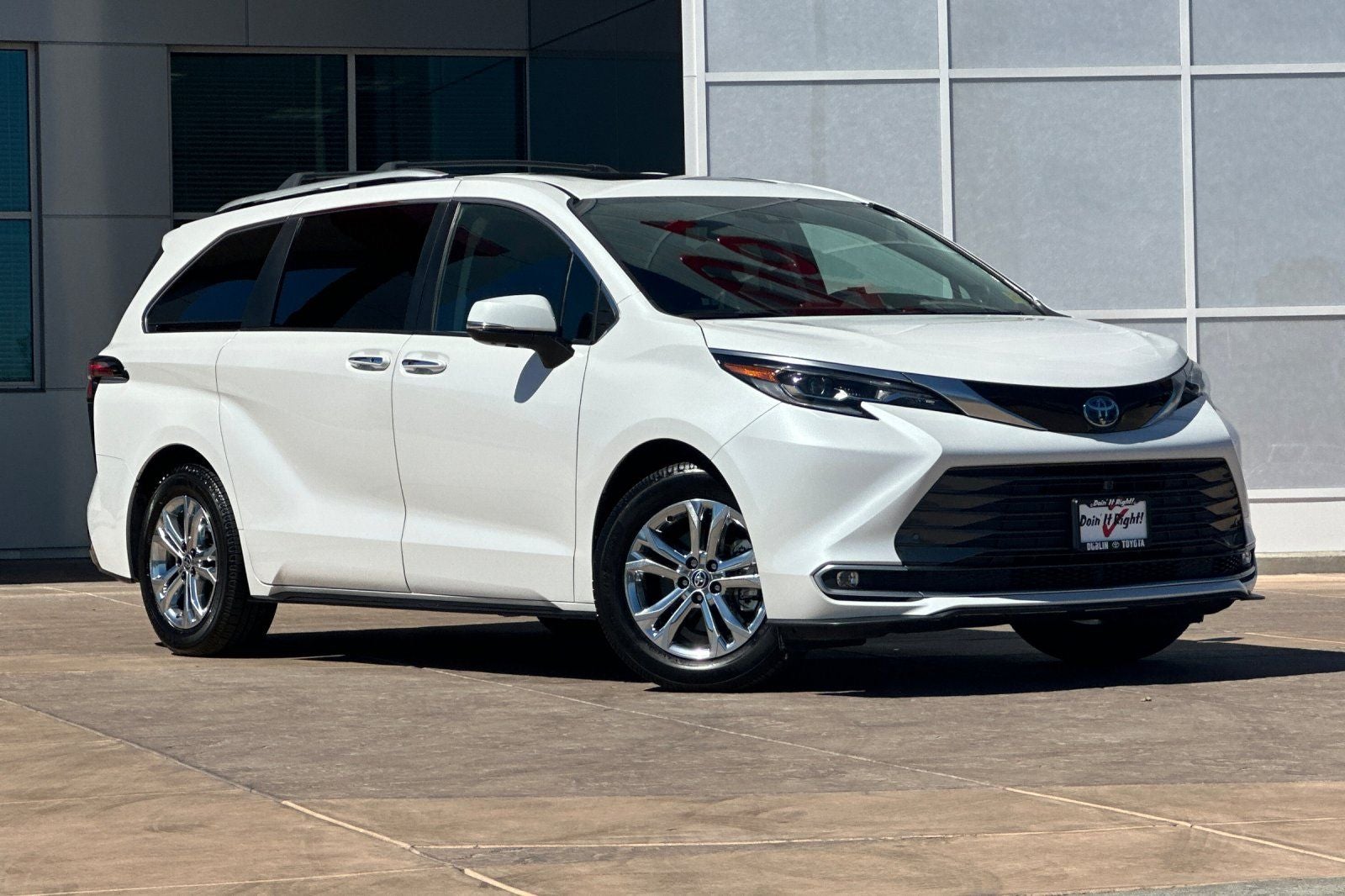 2024 Toyota Sienna Platinum 7 Passenger