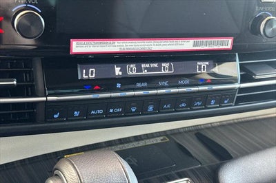 2024 Toyota Sienna Platinum 7 Passenger
