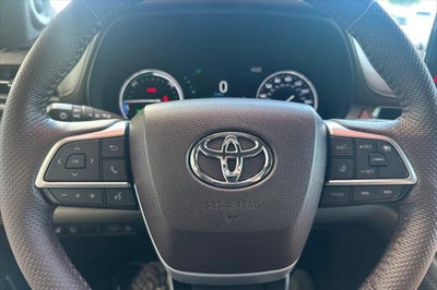 2024 Toyota Sienna Platinum 7 Passenger