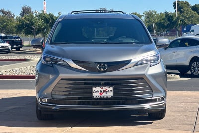 2026 Toyota Sienna Platinum 7 Passenger