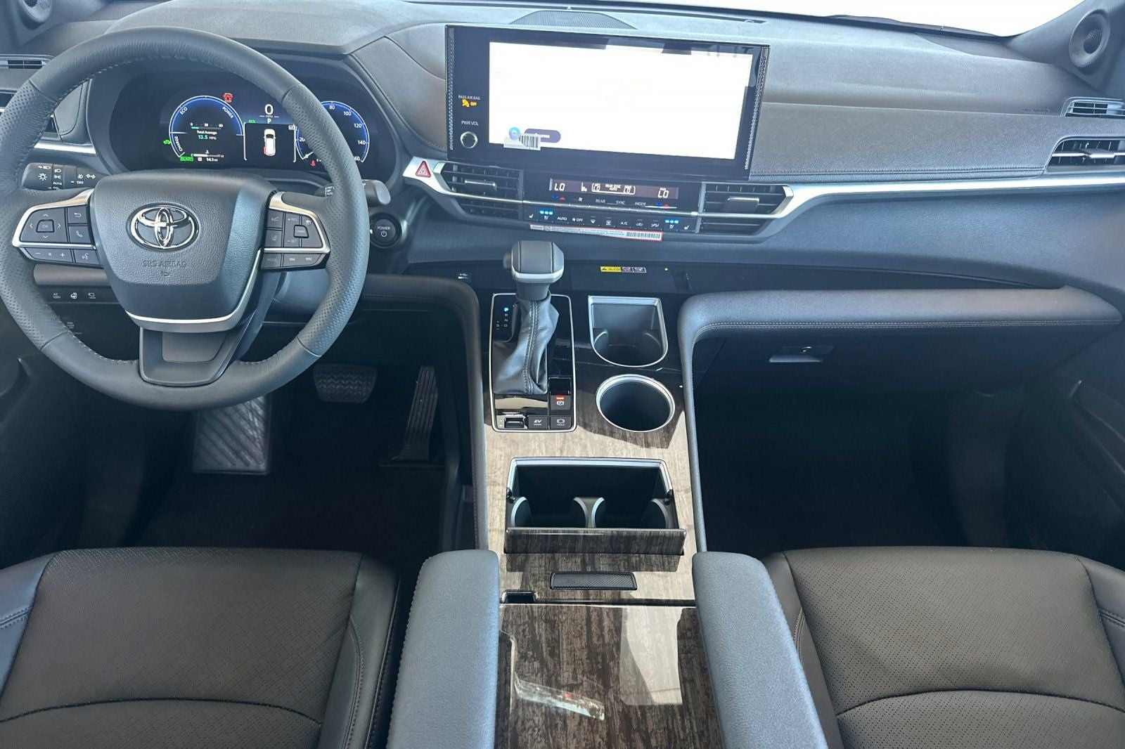 2026 Toyota Sienna Platinum 7 Passenger