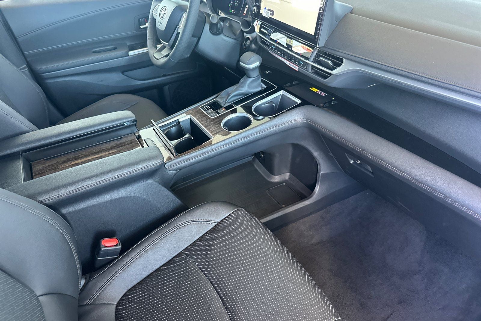 2026 Toyota Sienna Platinum 7 Passenger
