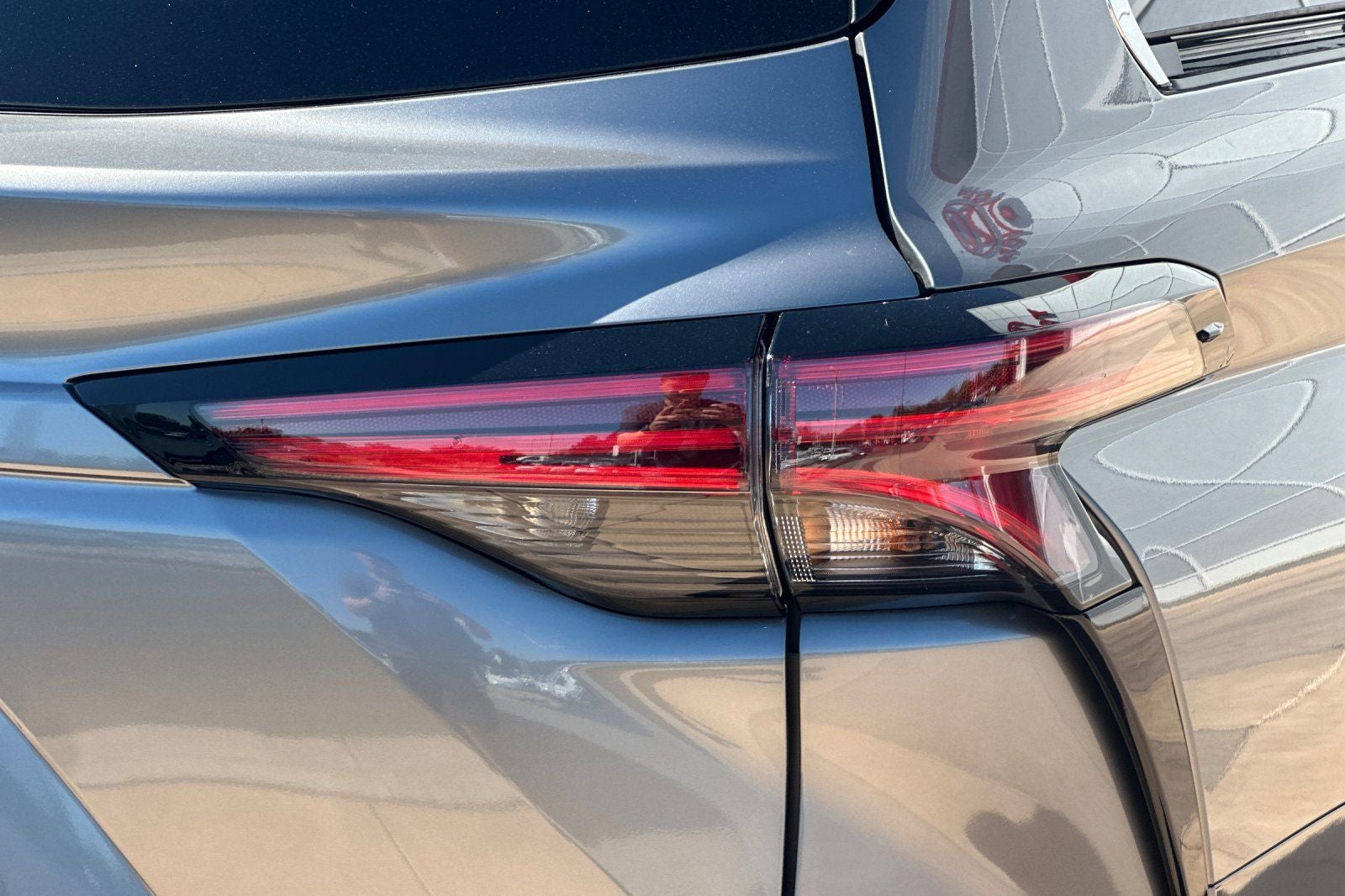 2026 Toyota Sienna Platinum 7 Passenger