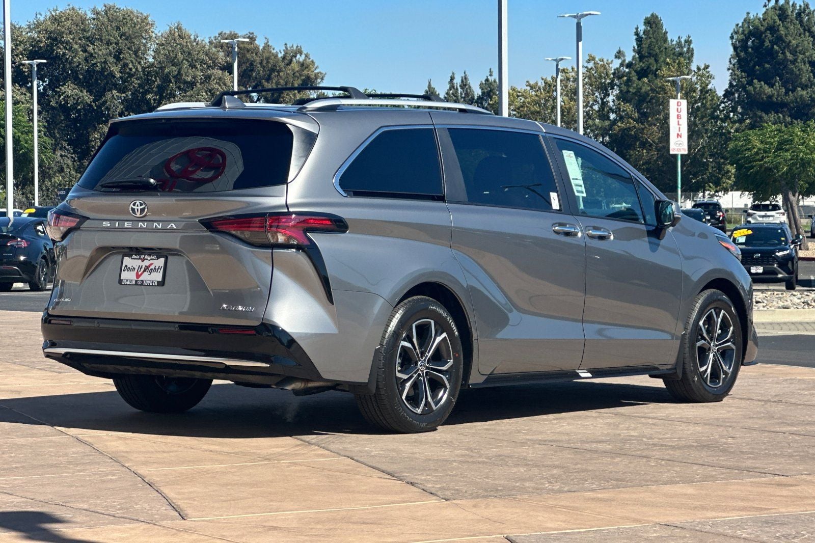 2026 Toyota Sienna Platinum 7 Passenger