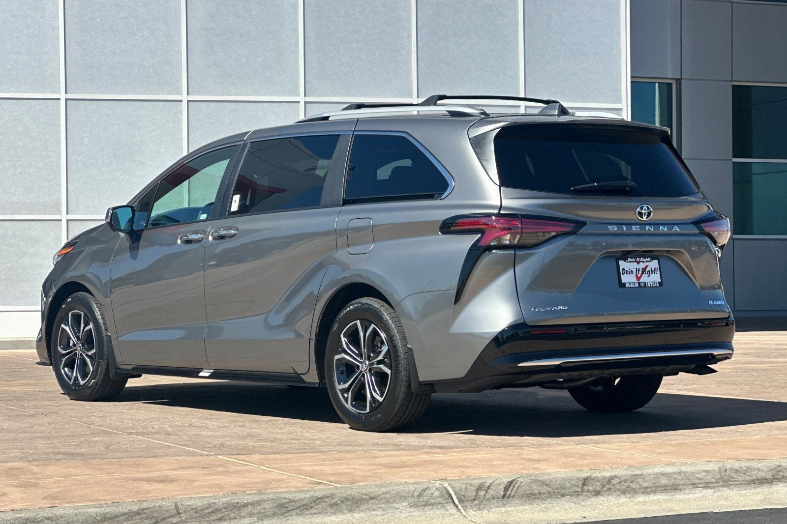 2026 Toyota Sienna Platinum 7 Passenger
