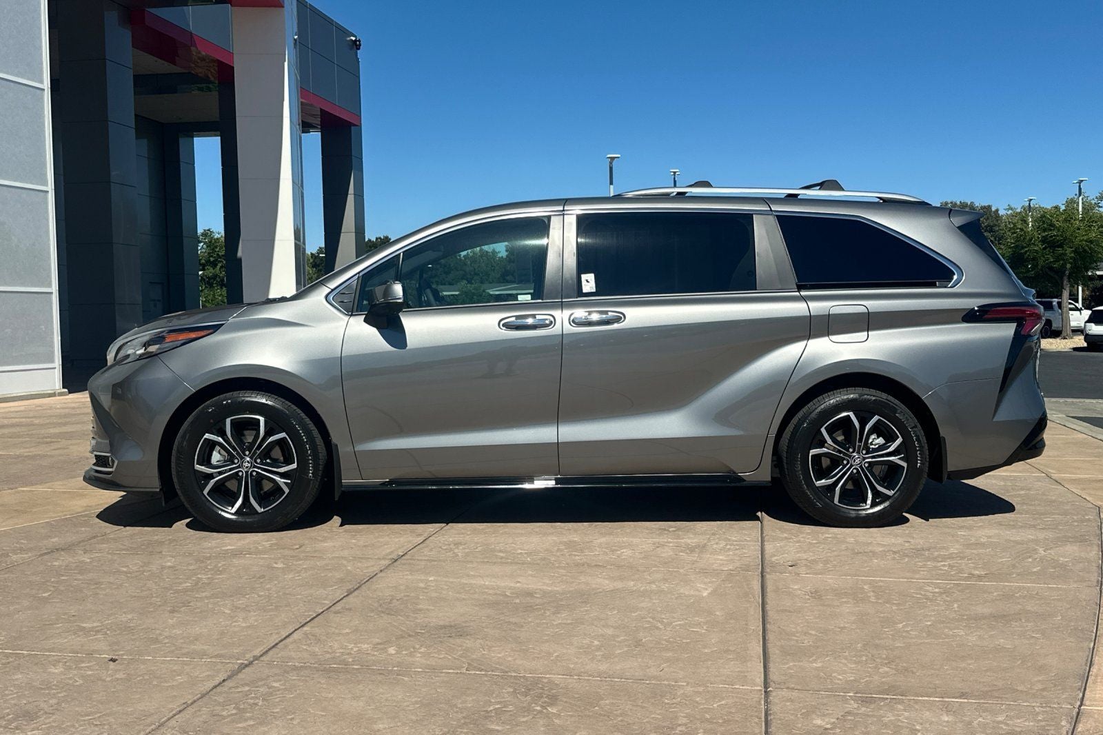 2026 Toyota Sienna Platinum 7 Passenger