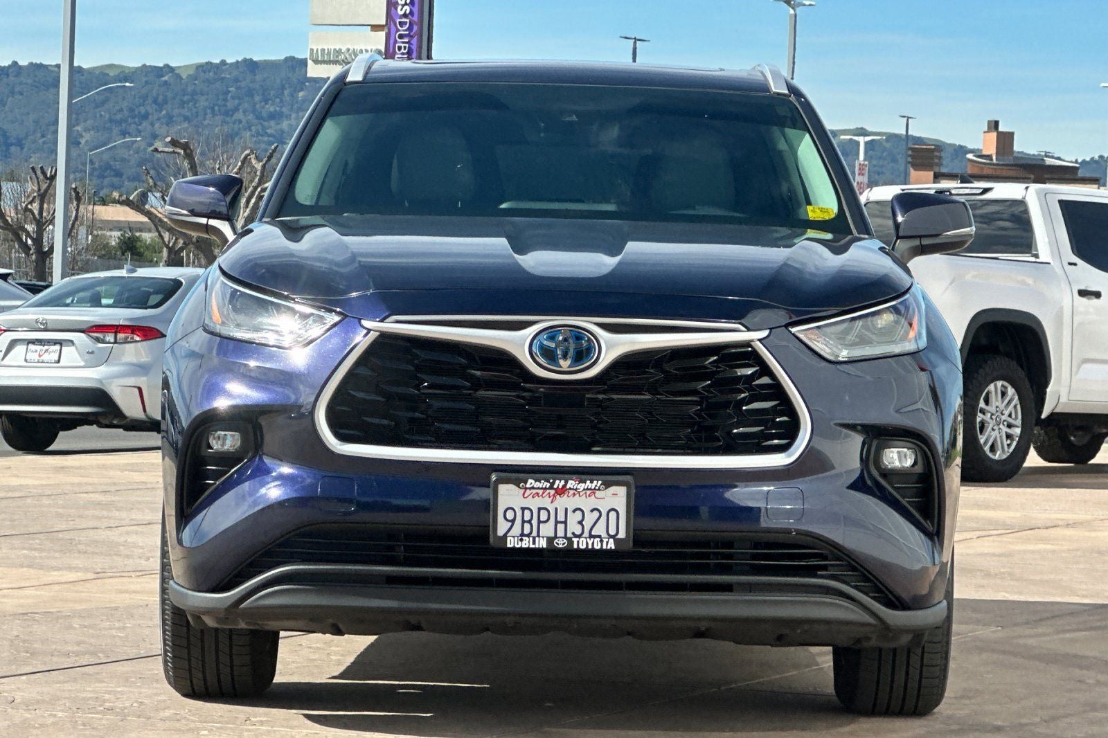 2022 Toyota Highlander Hybrid XLE