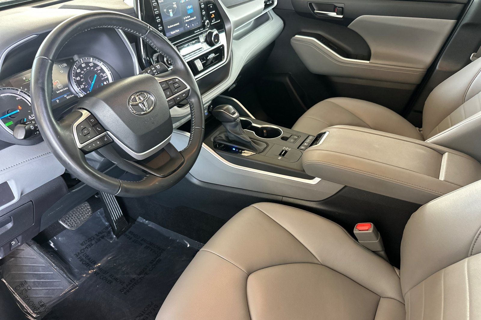 2022 Toyota Highlander Hybrid XLE
