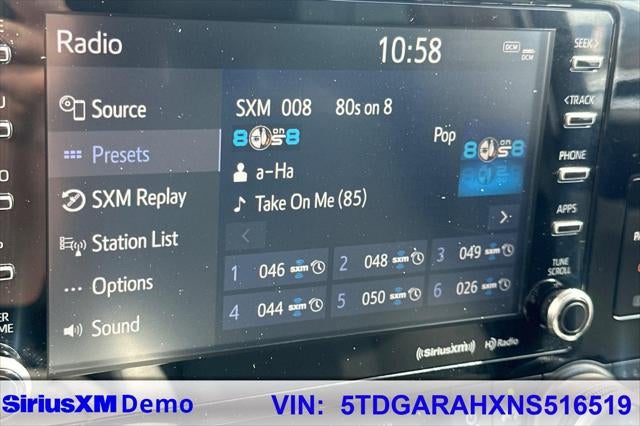 2022 Toyota Highlander Hybrid XLE