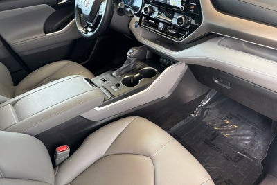 2021 Toyota Highlander Hybrid XLE
