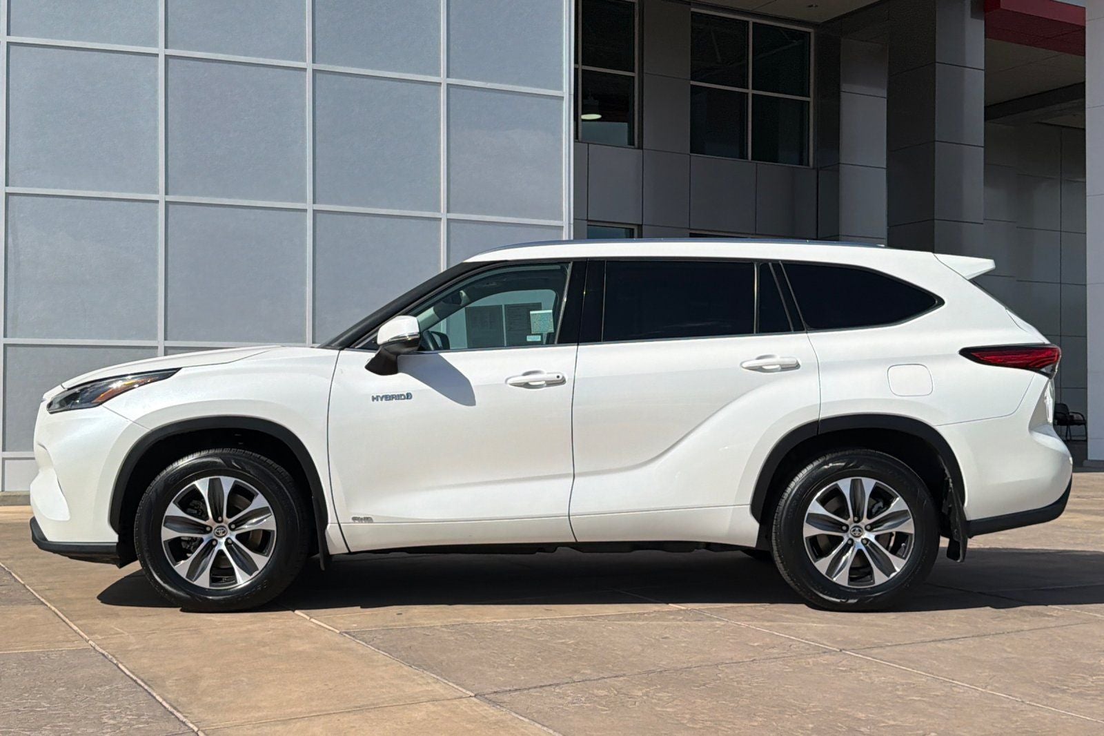 2021 Toyota Highlander Hybrid XLE