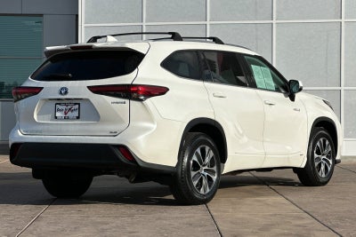 2021 Toyota Highlander Hybrid XLE