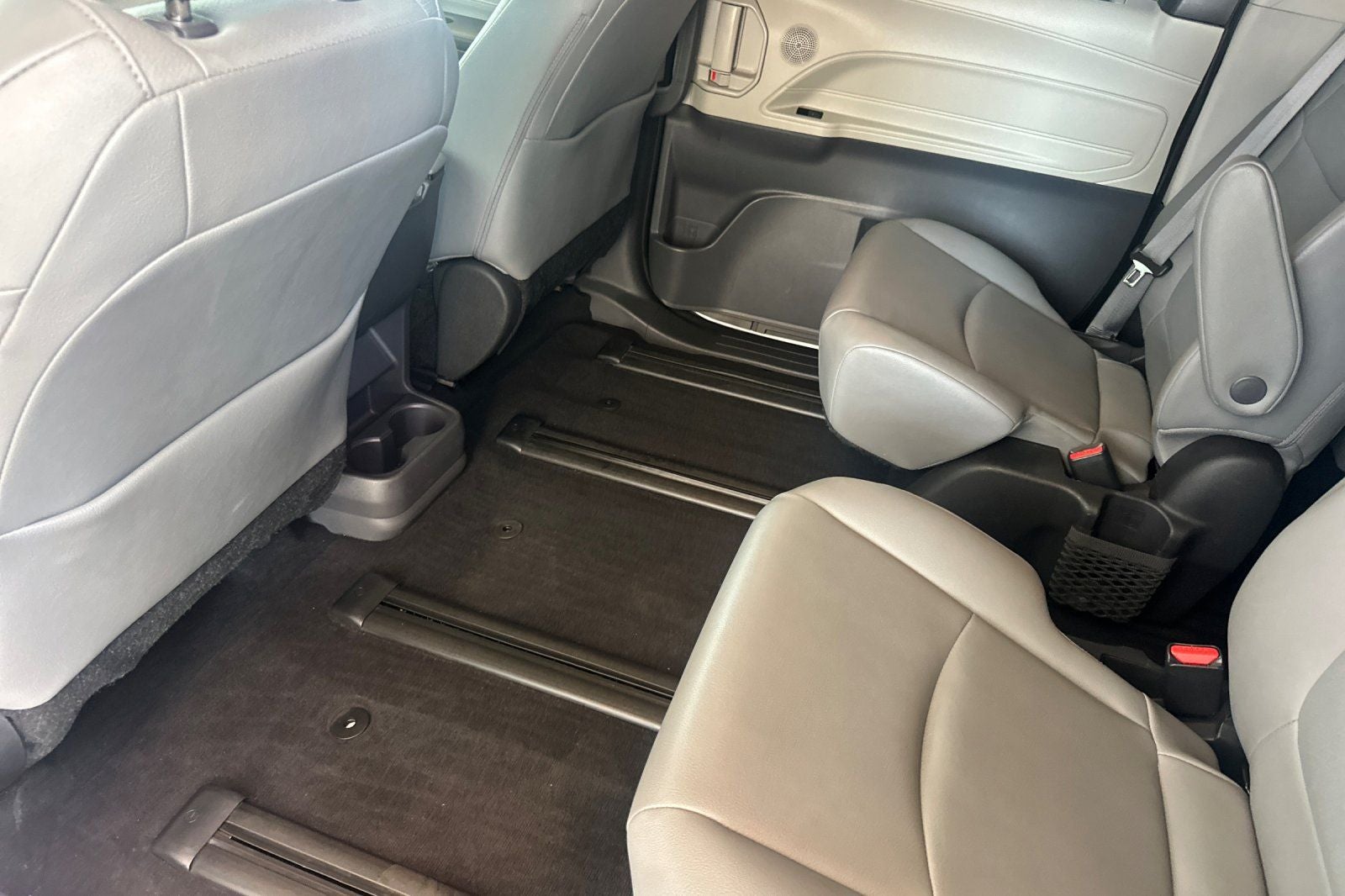 2022 Toyota Sienna XLE 7 Passenger
