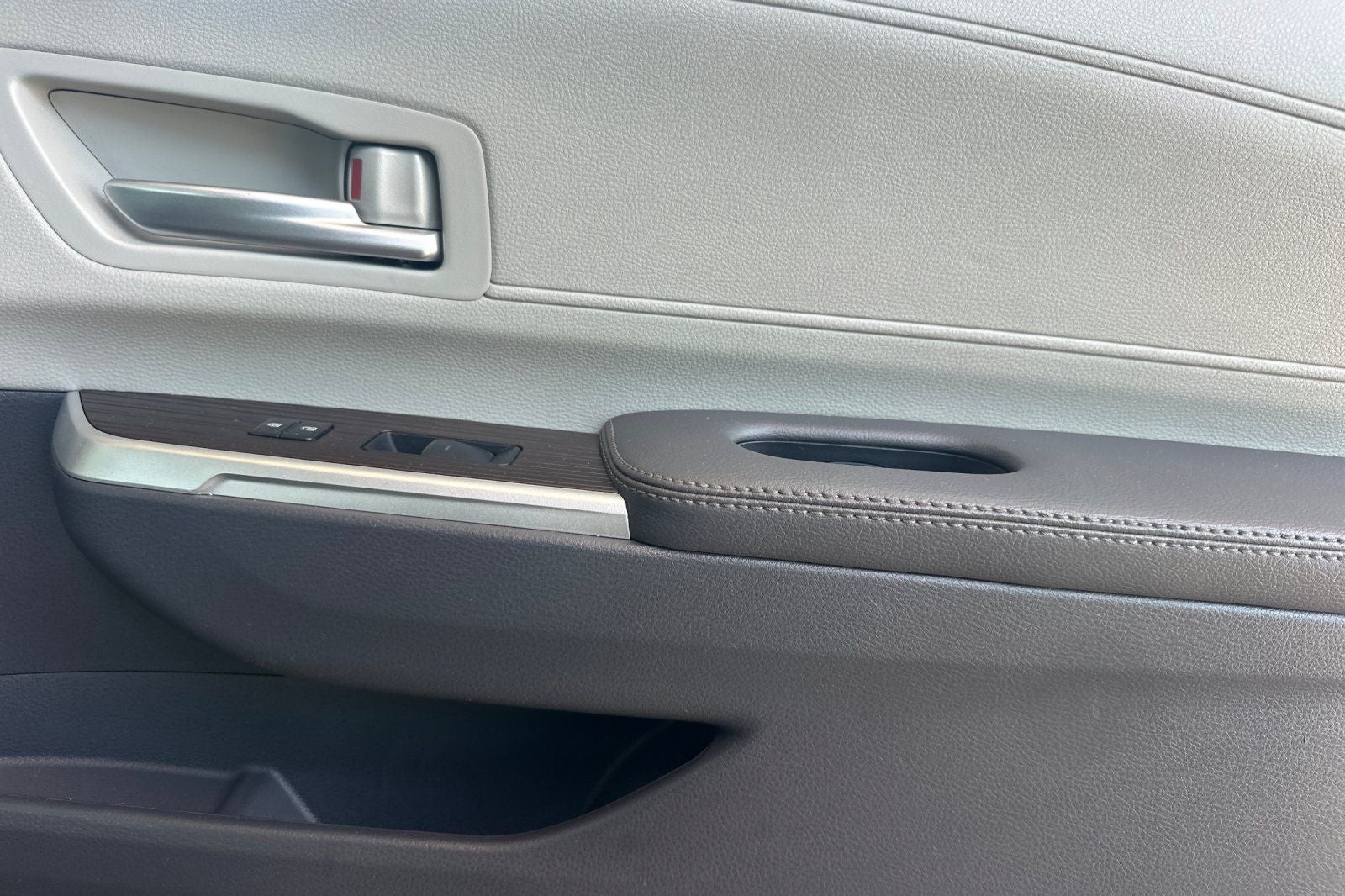 2022 Toyota Sienna XLE 7 Passenger
