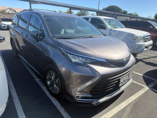 2022 Toyota Sienna XLE 7 Passenger