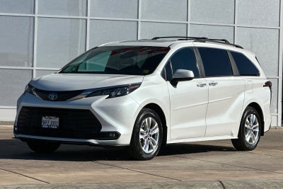 2025 Toyota Sienna XLE 7 Passenger
