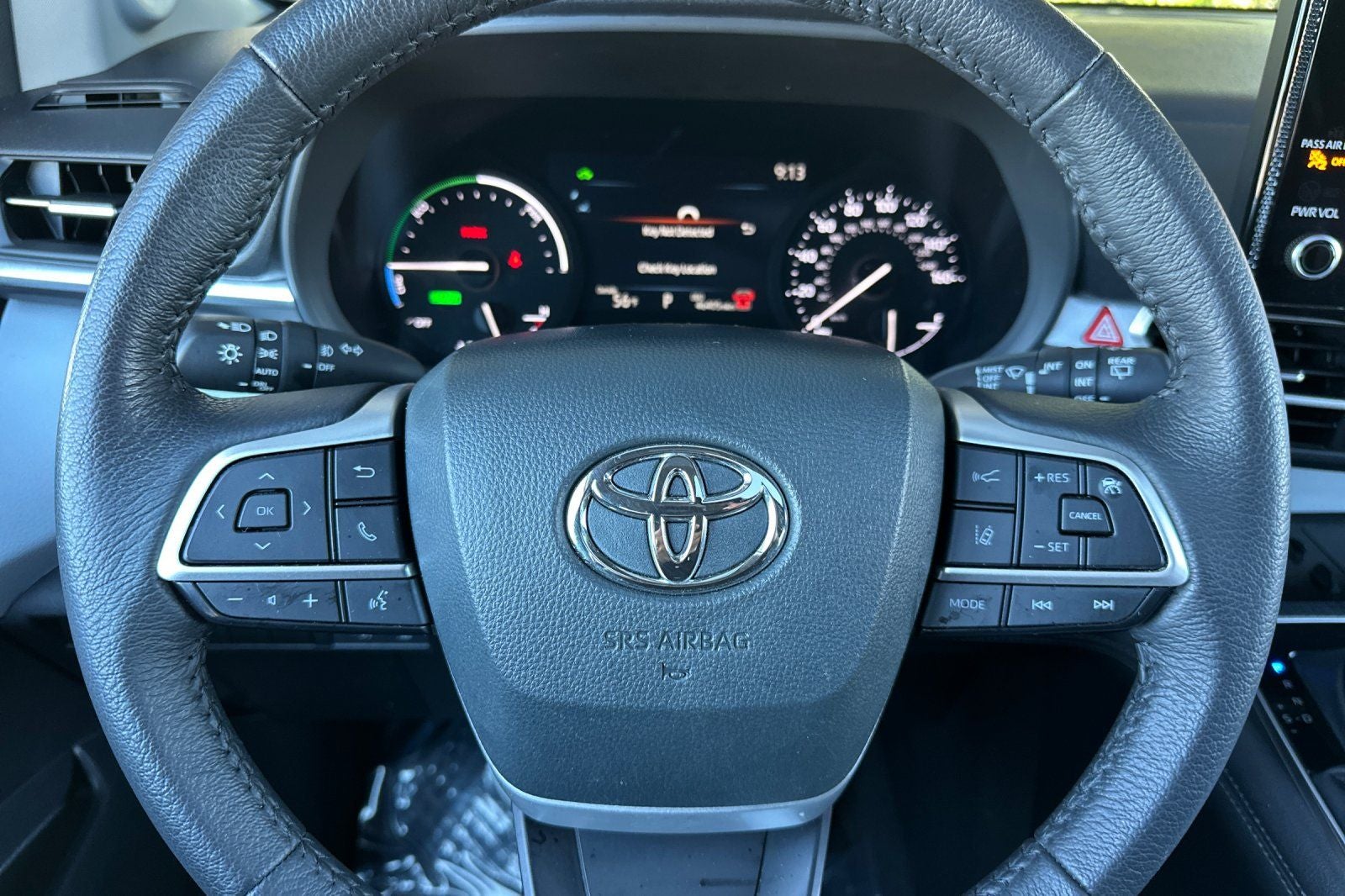 2025 Toyota Sienna XLE 7 Passenger