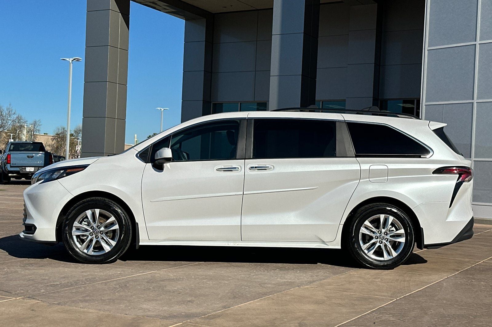2025 Toyota Sienna XLE 7 Passenger