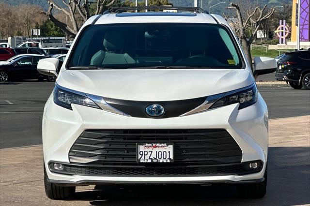 2025 Toyota Sienna XLE 7 Passenger