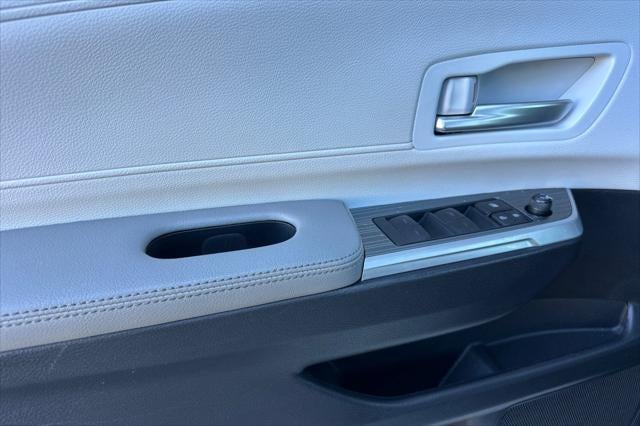 2025 Toyota Sienna XLE 7 Passenger