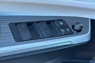 2025 Toyota Sienna XLE 7 Passenger