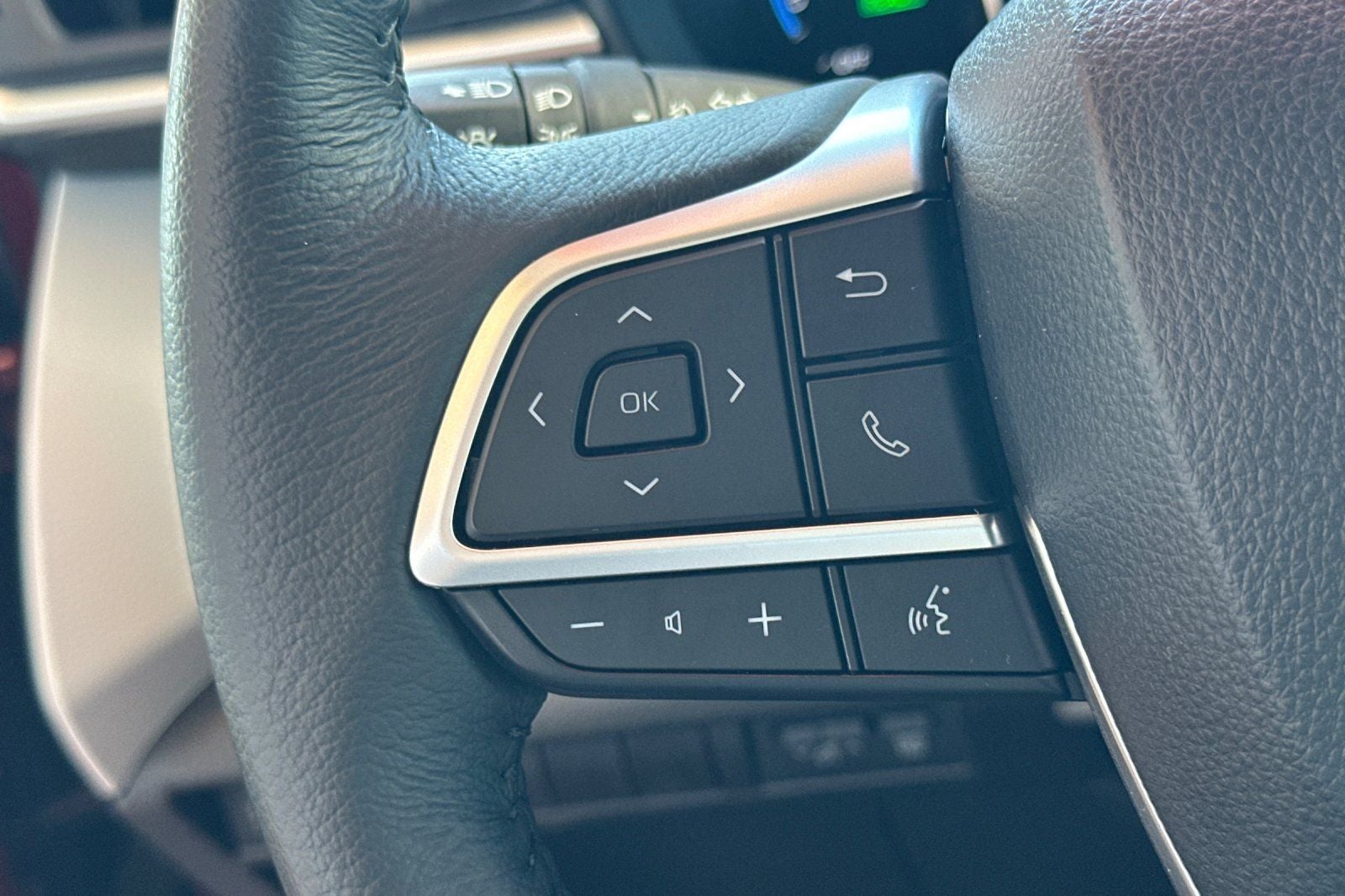 2025 Toyota Sienna XLE 8 Passenger