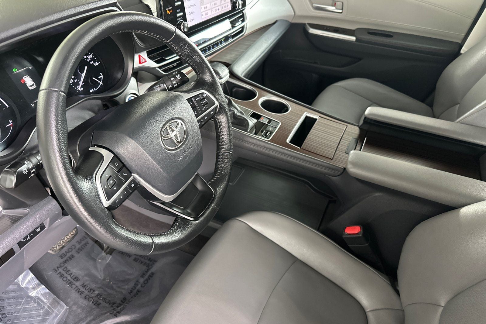 2021 Toyota Sienna XLE 7 Passenger