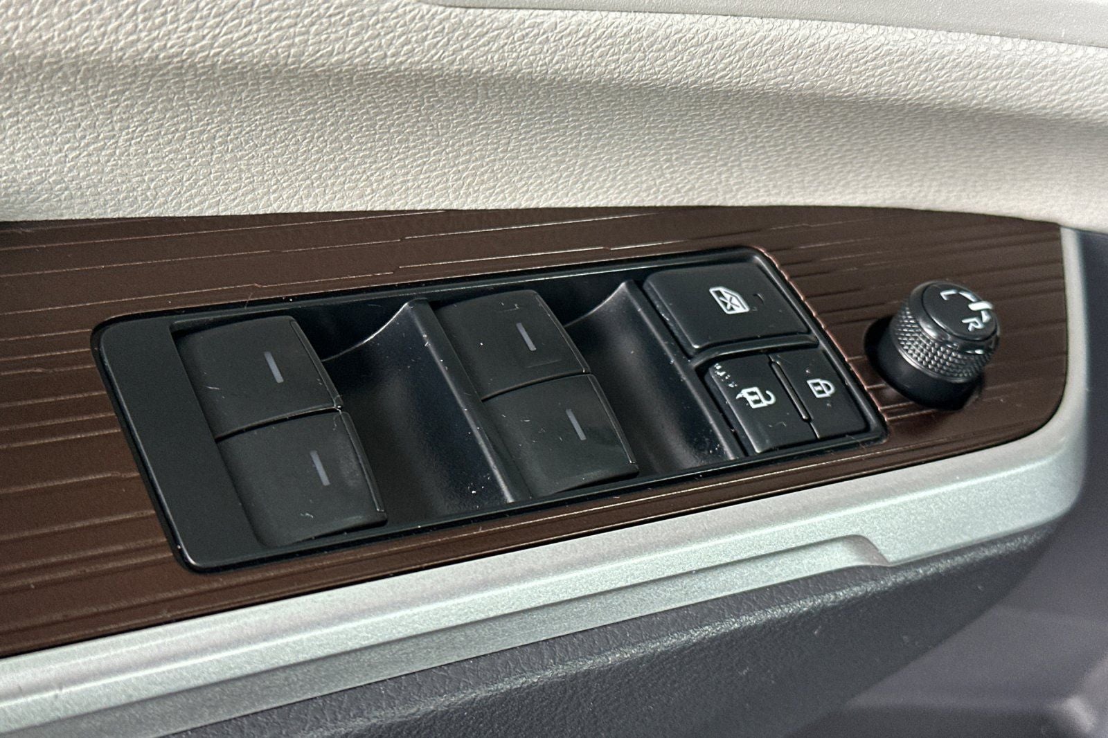 2021 Toyota Sienna XLE 7 Passenger