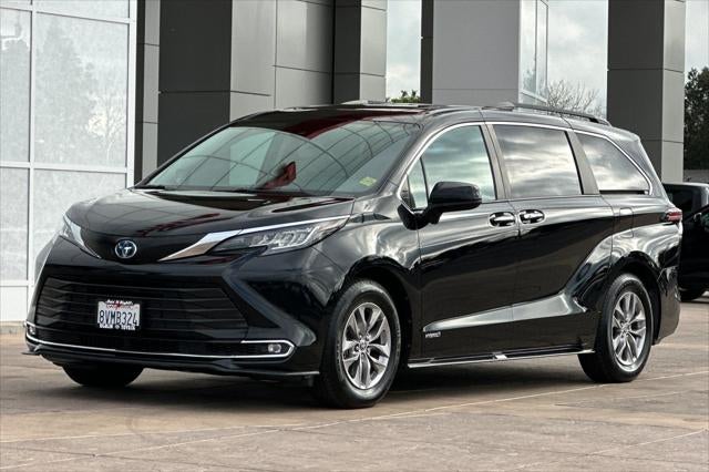 2021 Toyota Sienna XLE 7 Passenger