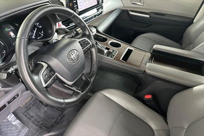 2021 Toyota Sienna XLE 7 Passenger