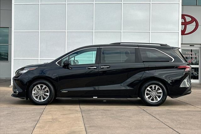 2021 Toyota Sienna XLE 7 Passenger