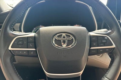 2024 Toyota Highlander Hybrid XLE